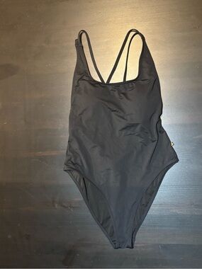 La Vie En Rose Black One-Piece Swimsuit with Cross-Back Straps